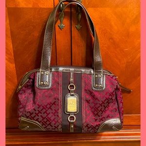 Vintage Signature Tommy Hilfiger Shoulder bag